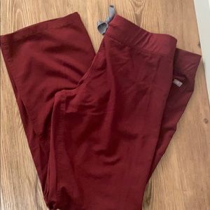 Figs Burgundy Livingston Scrub Large